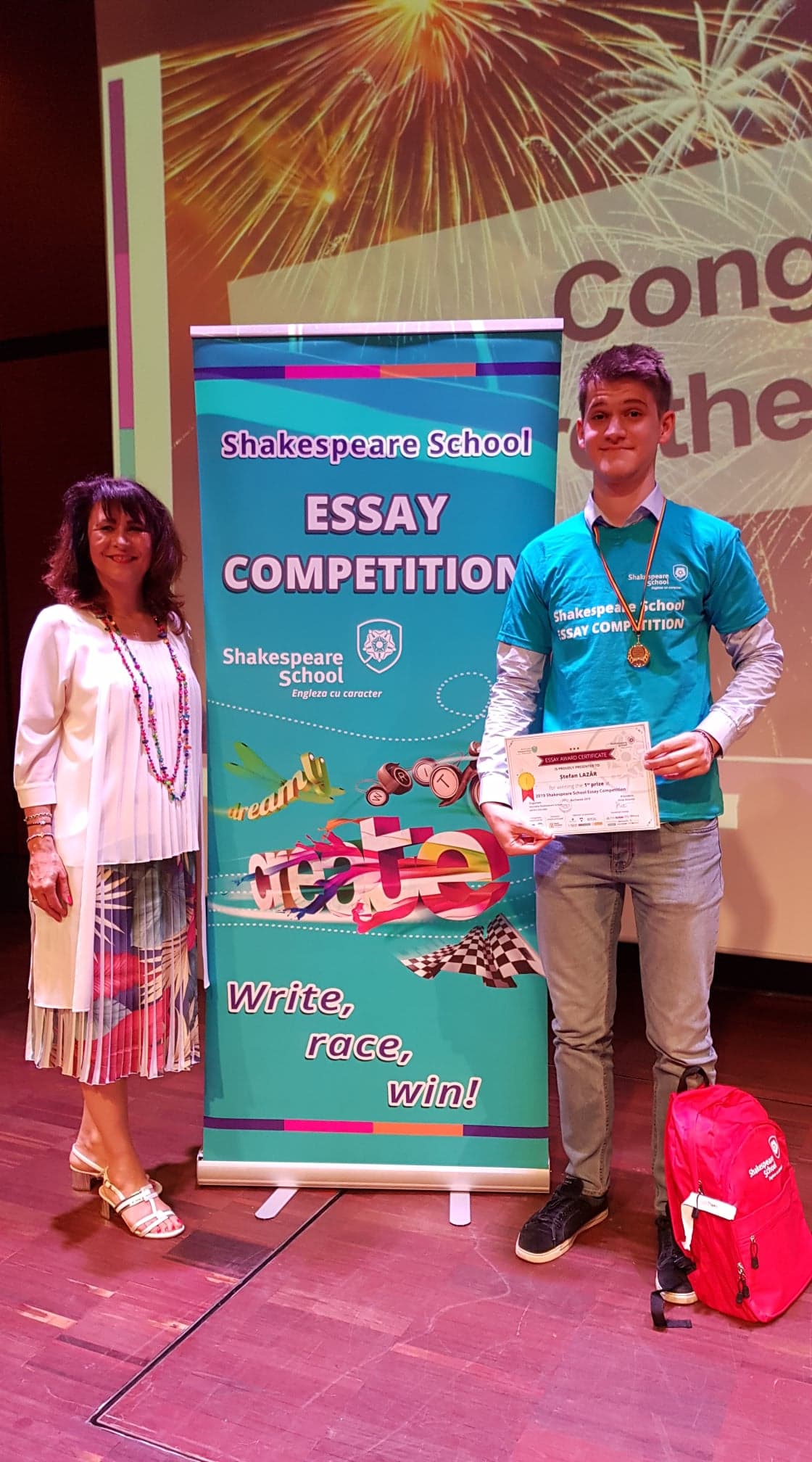 Shakespeare School Essay Competition 2019 si-a desemnat castigatorii 6 Locul 1 Stefan Lazar 15 19 ani