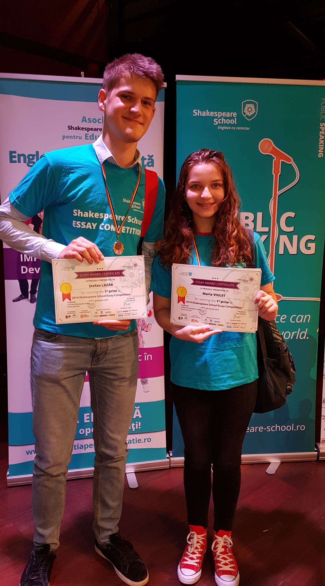 Shakespeare School Essay Competition 2019 si-a desemnat castigatorii 9 Locul 1 Stefan Lazar si Maria Viulet