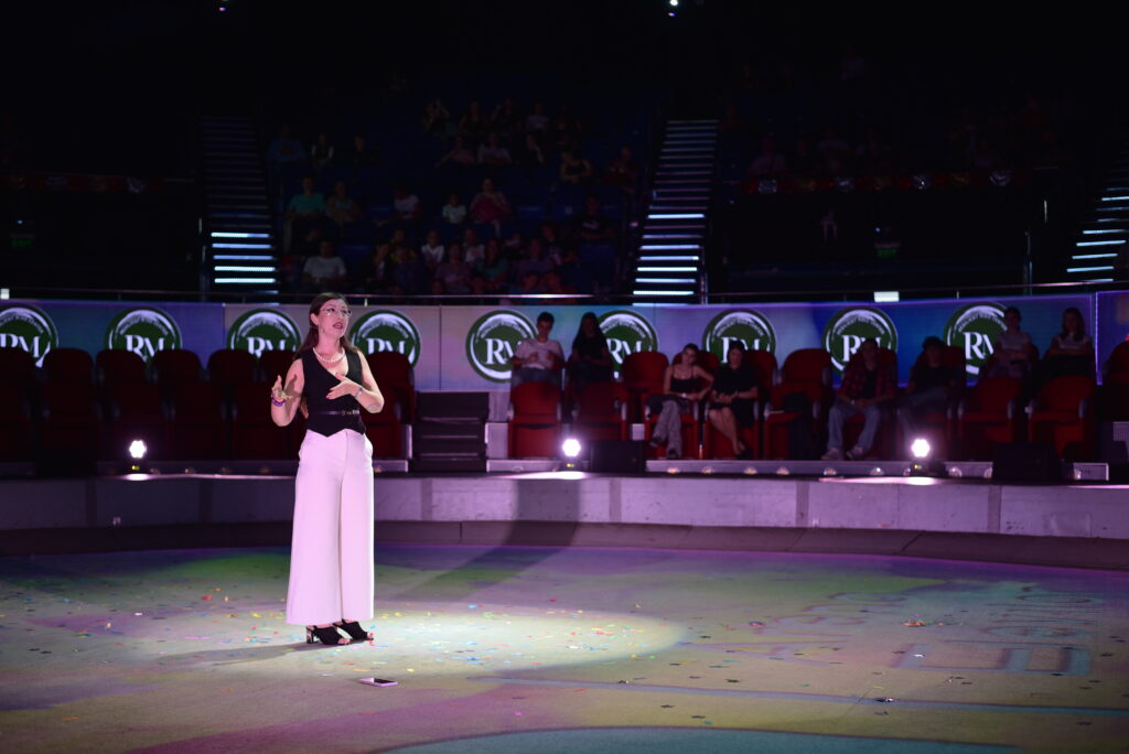 gestionarea emotiilor shakespeare school