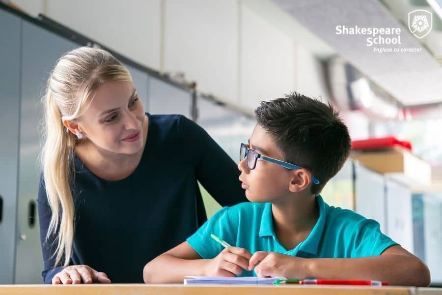 Cum ajutăm copilul timid să își depășească temerile 5 Cum ajutam copilul timid sa isi depaseasca temerile 1