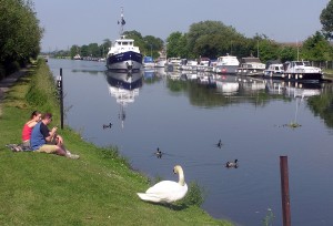 Gloucester_and_Sharpness_Canal_at_Patch_Bridge