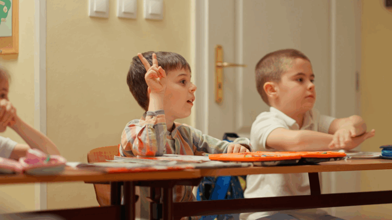 pagina-cursuri-an-scolar-limba-engleza-carusel-imagini 2