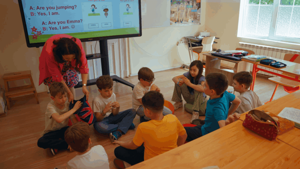 Învață engleza prin joacă: 5 activități testate de profesori 2 zilele portilor deschise mystery days fotografii carusel 25