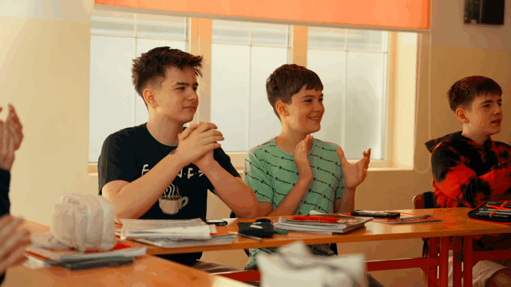 Ce spun studiile despre beneficiile bilingvismului la copii? 9 pregatire examene cambridge cursuri shakespeare school carusel 2