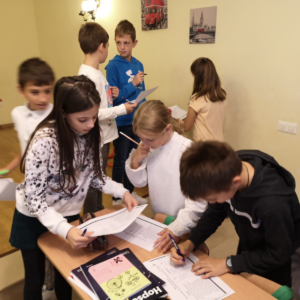 Success with Cambridge FCE (+14 ani) 21 Lectie_Demo_Gratuita_Shakespeare_School_Copii_Adolescenti_Adulti (6)