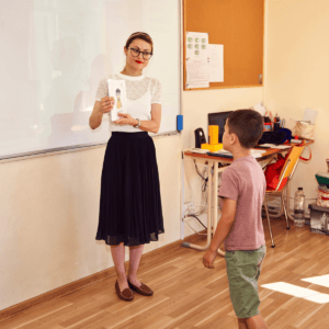 Ateliere Gratuite de Limba Engleză 14 profesor limba engleza