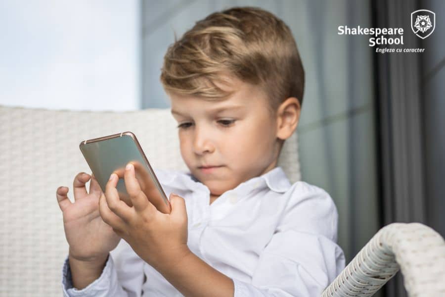 Copiii si dispozitivele digitale cand timpul in fata ecranelor e prea mult 3