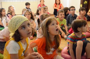 Carnavalul Copiilor - making friends and having fun! 1 FLY_6746