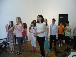 'Egg' and spoon race