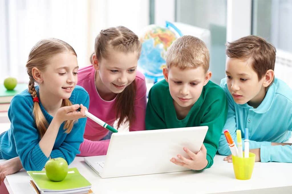 5 beneficii cognitive dezvoltate în urma studierii unei limbi străine 2 5 beneficii cognitive dezvoltate in urma studierii unei limbi straine 2